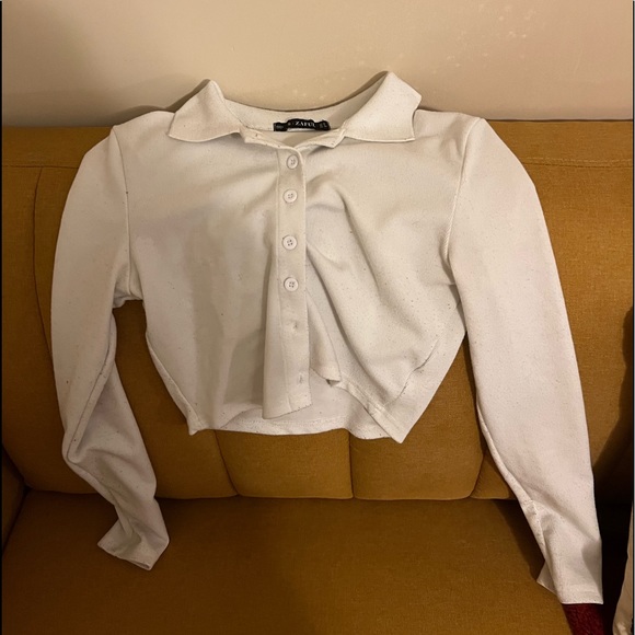 Zaful Collared Long Sleeve Button Up 🐰🤍 - Picture 1 of 3